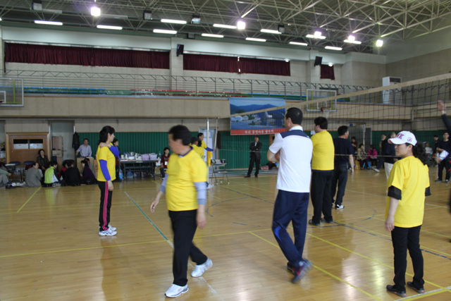 중앙학군 춘계체육대회겸 회제4회 회장위취임식 11년4월17일 090.jpg