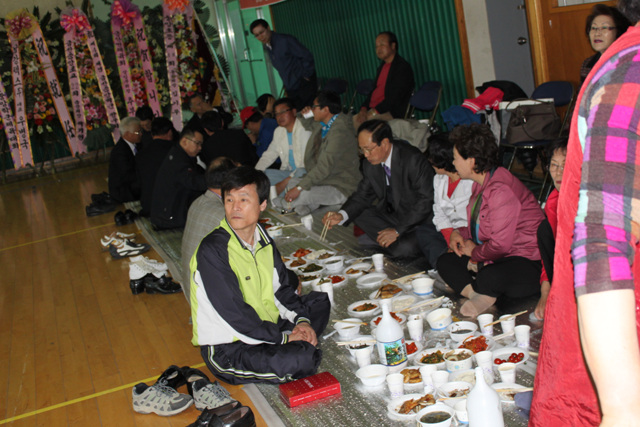 중앙학군 춘계체육대회겸 회제4회 회장위취임식 11년4월17일 101.jpg