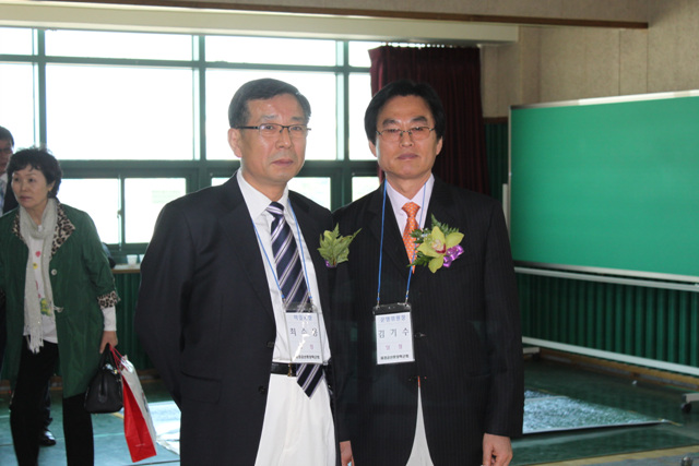 중앙학군 춘계체육대회겸 회제4회 회장위취임식 11년4월17일 138.jpg